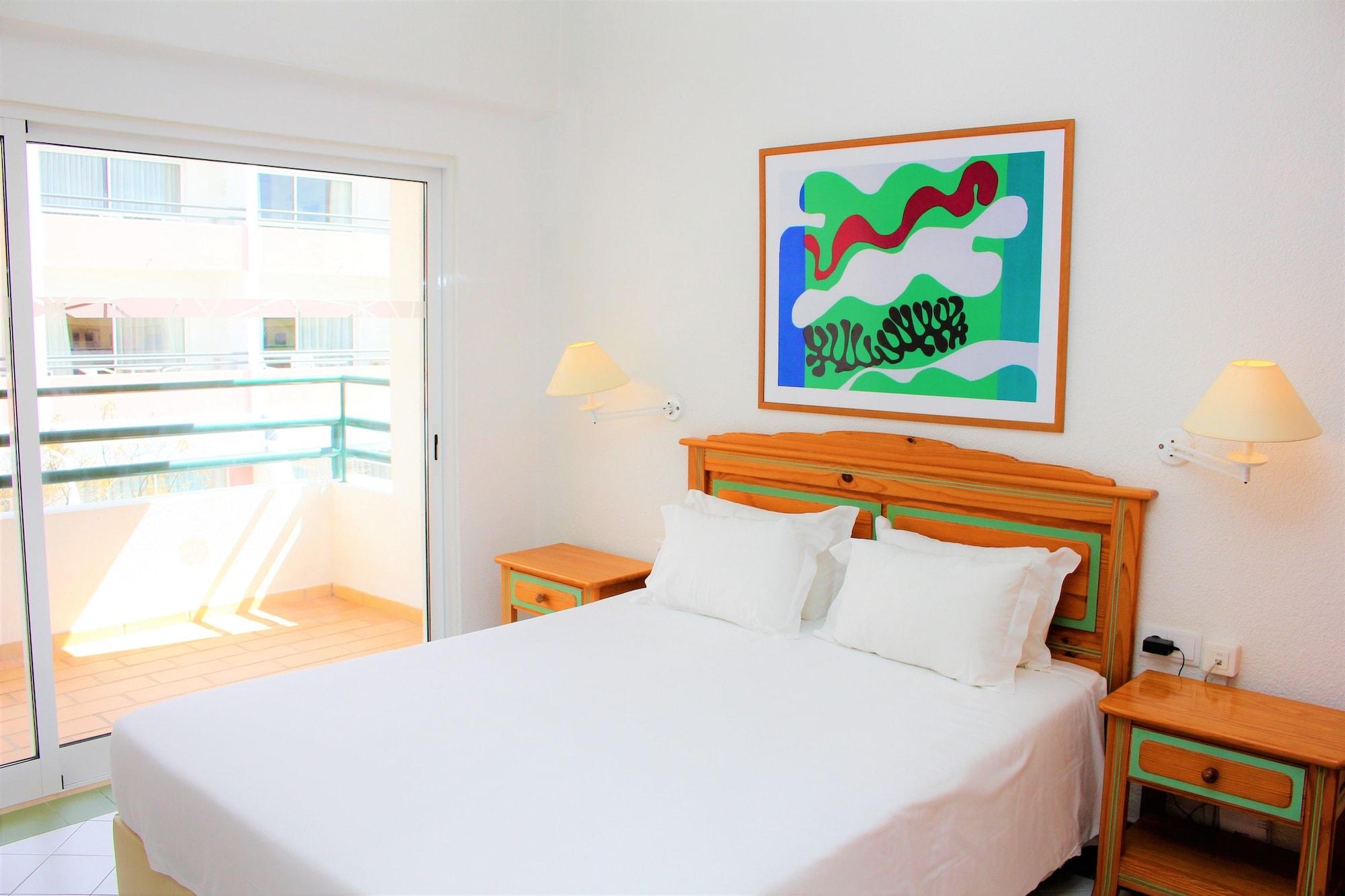 Ourabay Hotel Apartamento - Art & Holidays Albufeira Bagian luar foto